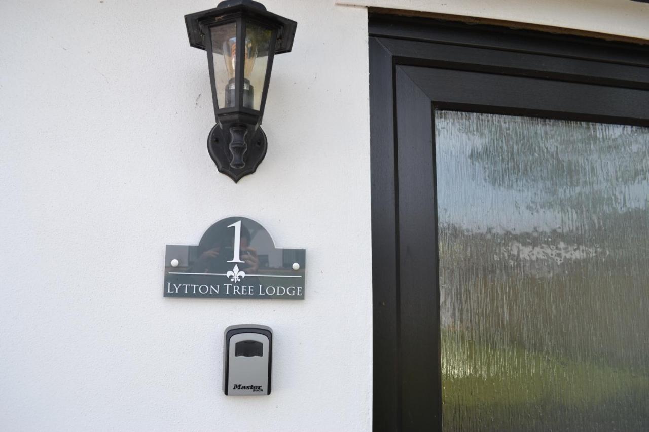 Number 1 Lytton Tree Lodge Reydon المظهر الخارجي الصورة